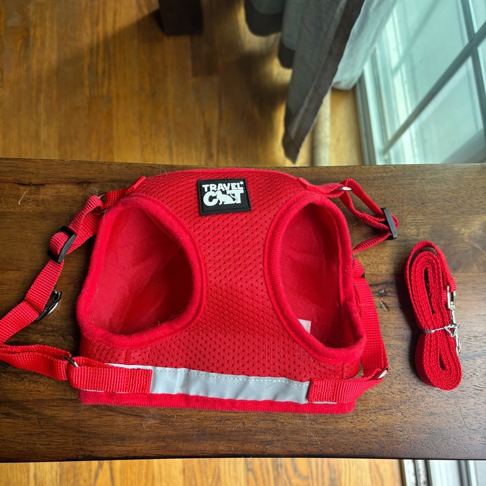 Travel cat large harness leash red
